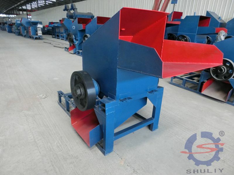 Waste plastic PET bottles crusher