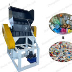 Waste plastic crusher
