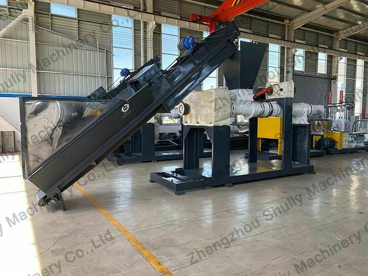 Plastic film recycling line 24 conveyor