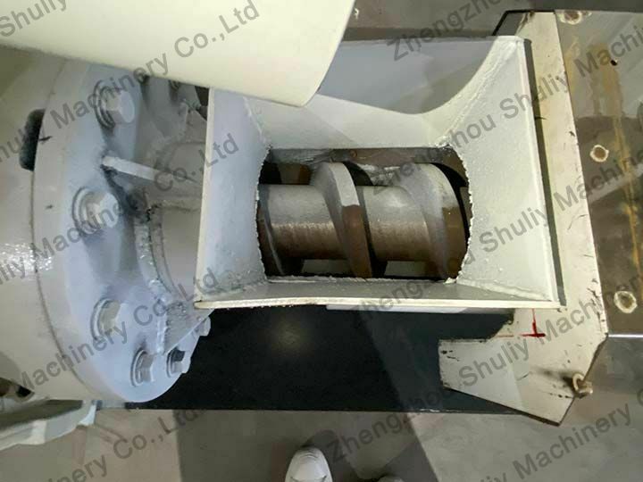 Plastic pellet making machine 15 detail