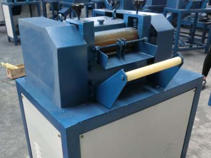8.0-plastic-pellet-cutting-machine