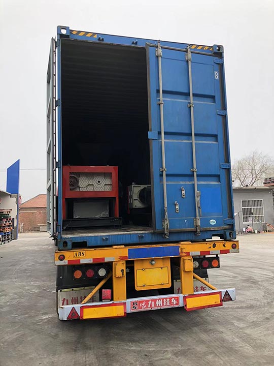 Plasic Recycling Machines Shipped To Germany 9 Plastic Recycling Machines Are Loaded