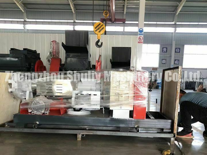 plastic recycling machine