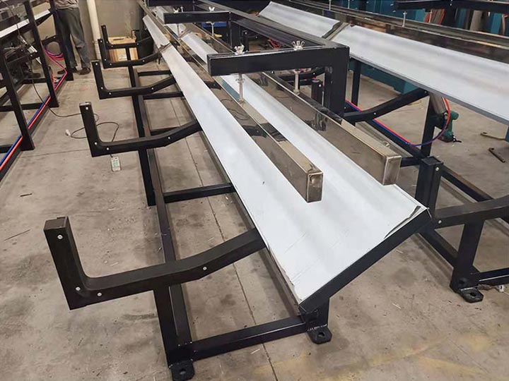 Plastic profile extrusion line | PVC ceiling making machine 5 turnover rack