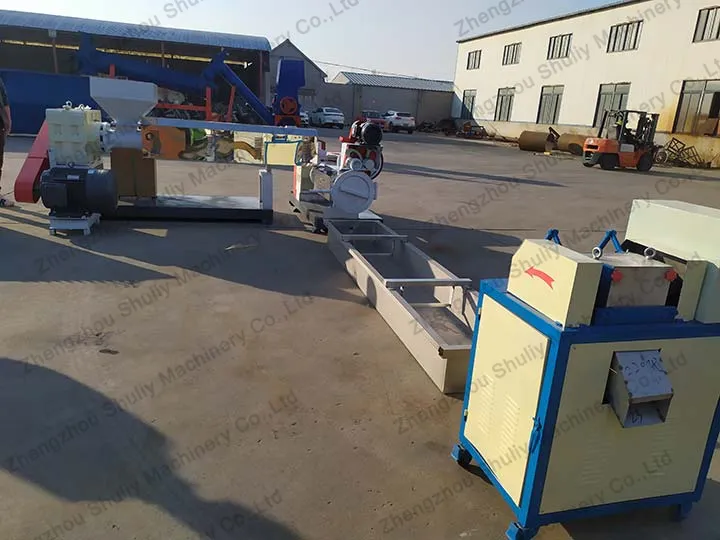 plastic recycling machine