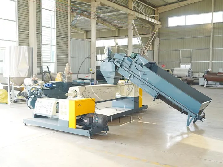 What is a mother baby granules extruder recycling plant?