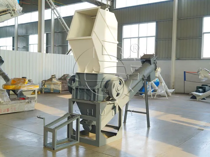Fabricantes de máquinas trituradoras de plástico: ajudam você a iniciar sua planta de reciclagem