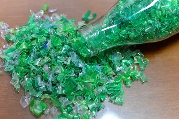 What you should know about recycled PET bottle flake grades 3 pet flakes