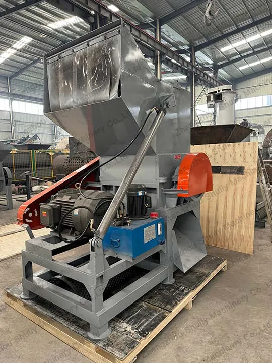 Máquina trituradora de plástico SL-800 enviada para a Tanzânia
