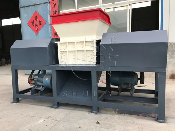 Çift Şaftlı Plastik Parçalama Makinesi, Kenya'daki Plastik Boru Geri Dönüşümünü Geliştirdi