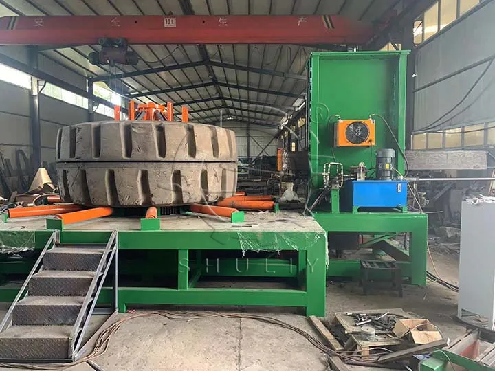 Off-The-Road Tire Dismantling Machine