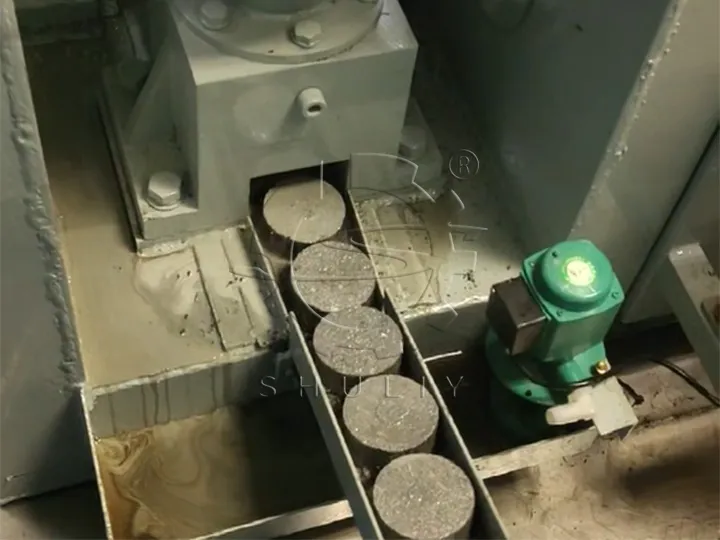 metal briquettes