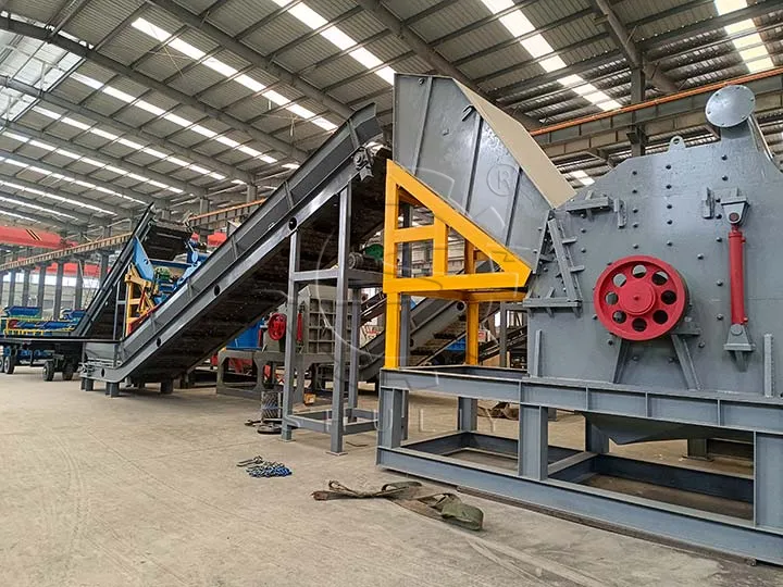 Metallrecyclingmaschine